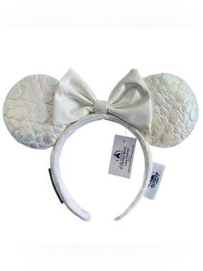 Iridescent White Quilted Mouse Ear Headband with Bow
